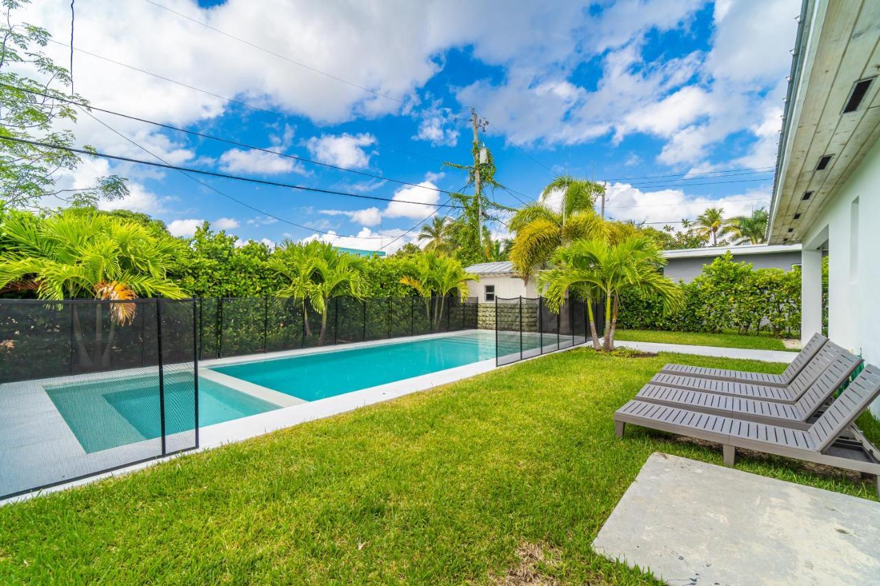 Luxury House 4 Beds Heated Pool W Jaccuzzi Lejlighed North Bay Village Eksteriør billede