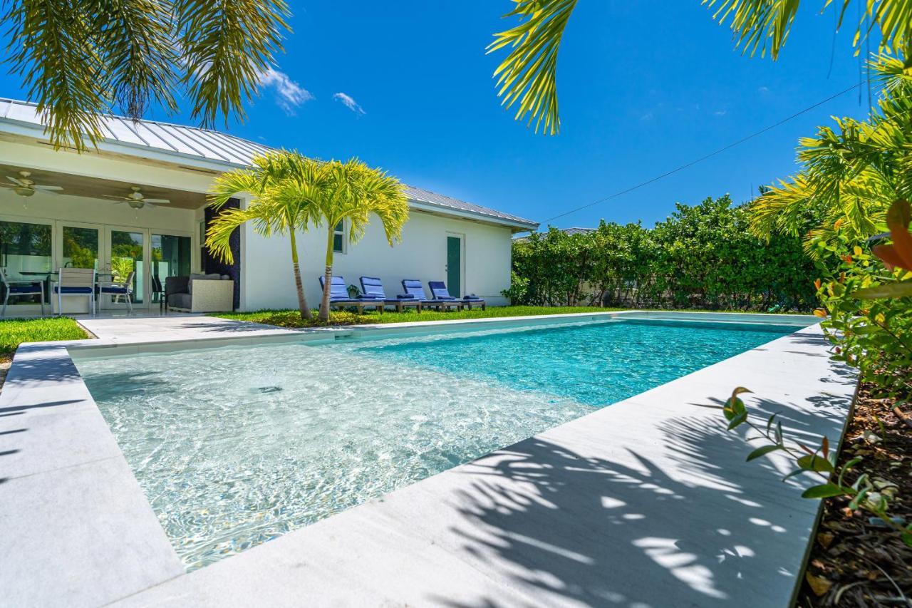 Luxury House 4 Beds Heated Pool W Jaccuzzi Lejlighed North Bay Village Eksteriør billede